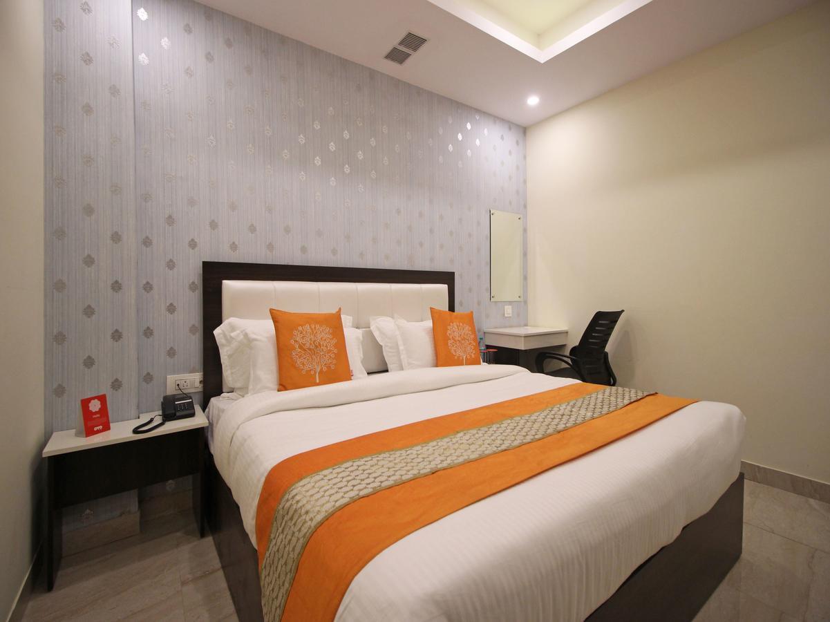Oyo 8132 Hotel Kukreja Dehradun Exterior photo