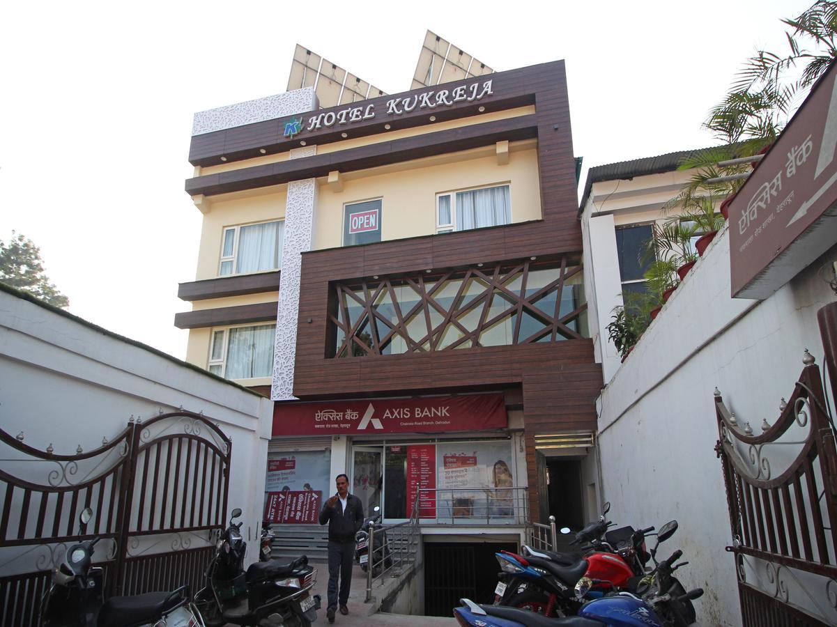 Oyo 8132 Hotel Kukreja Dehradun Exterior photo