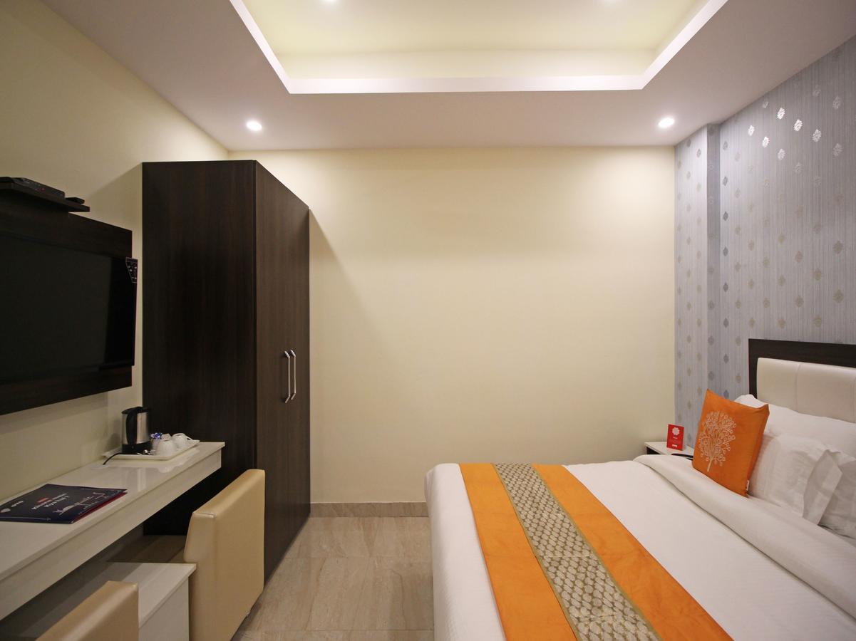 Oyo 8132 Hotel Kukreja Dehradun Exterior photo